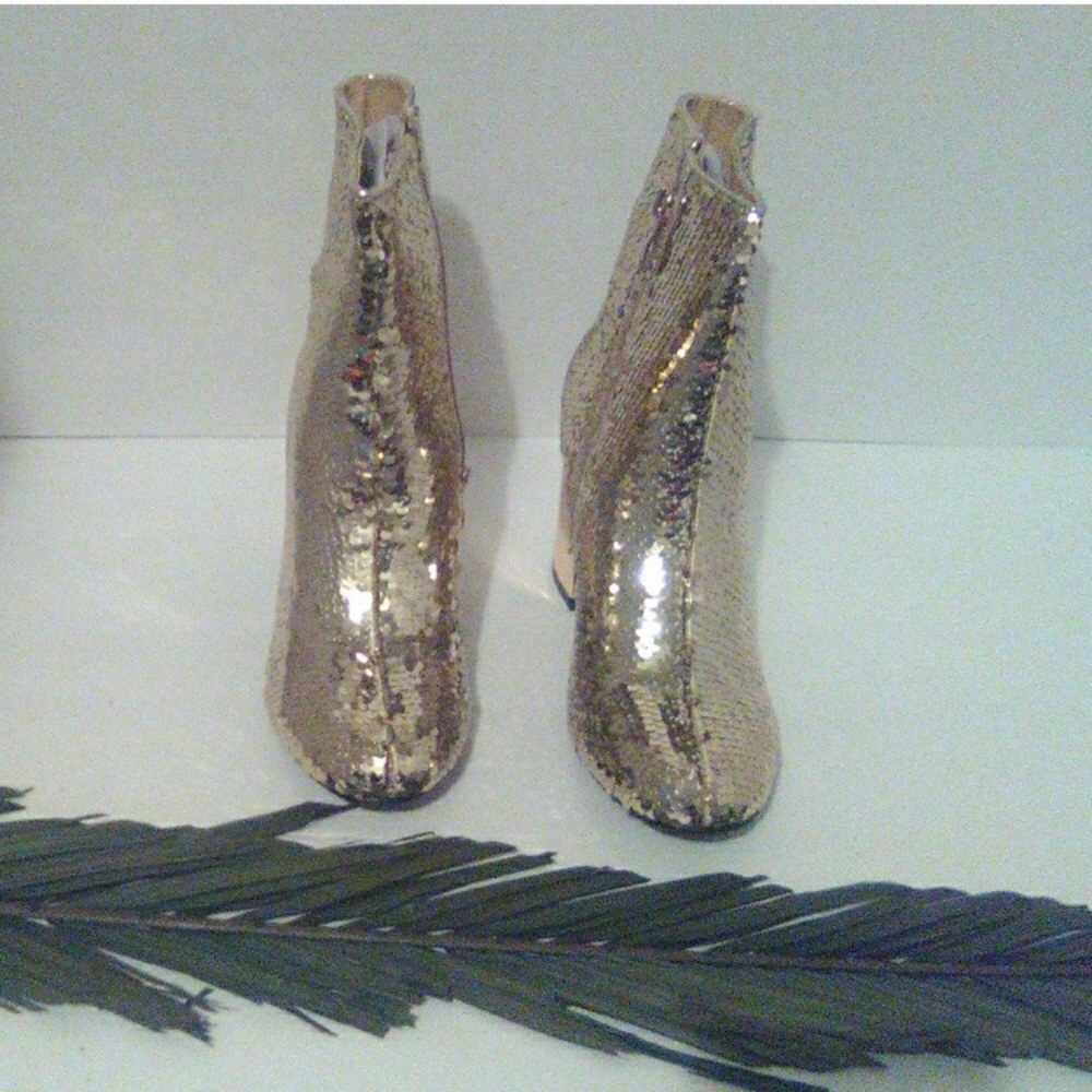 NWOT Gold Sequin Booties